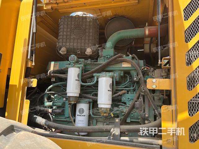 发动机左侧（整机外观及大件）