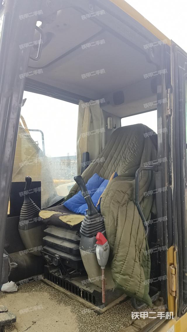 驾驶室整体（整机外观）