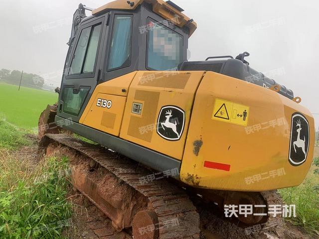 约翰迪尔E130挖掘机