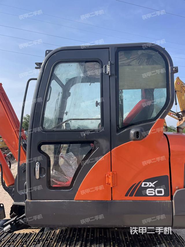 ?駕駛室正側（駕駛室部分）