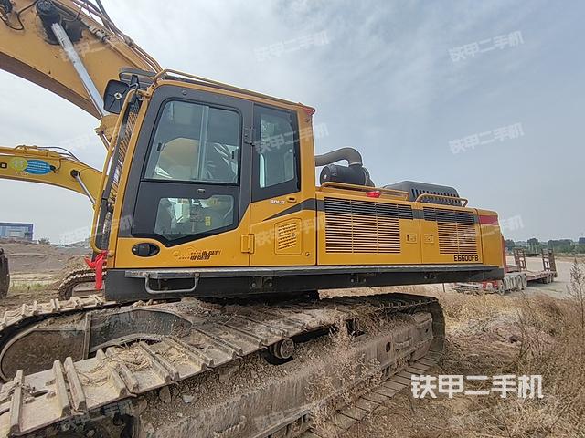 駕駛室正側(cè)（駕駛室部分）