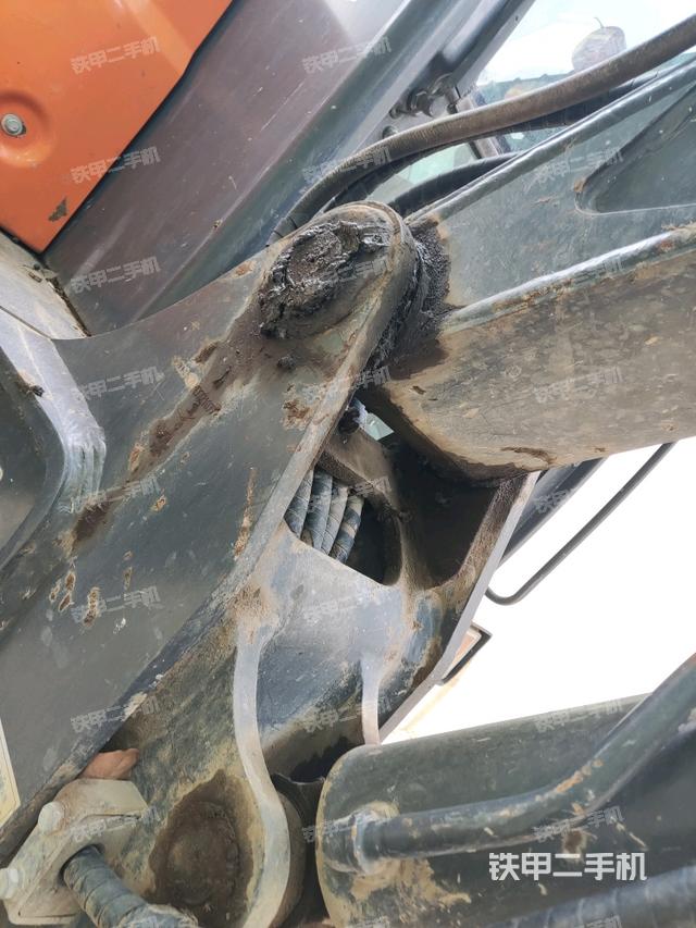 大臂根部?斜(工作和回轉(zhuǎn)裝置) 大臂根部?斜(工作和回轉(zhuǎn)裝置)