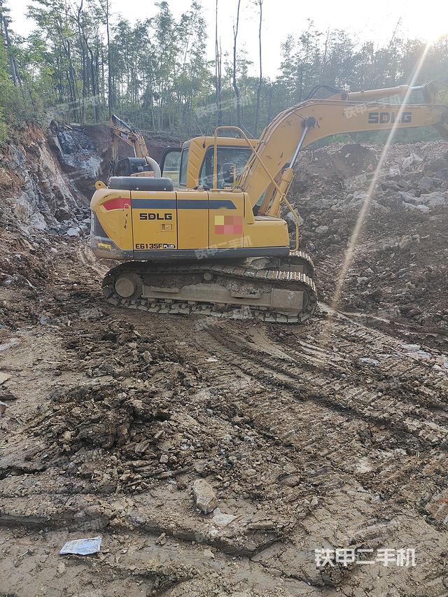 整机右后45°（整机外观）