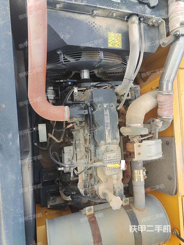 发动机整体俯视（整机外观）