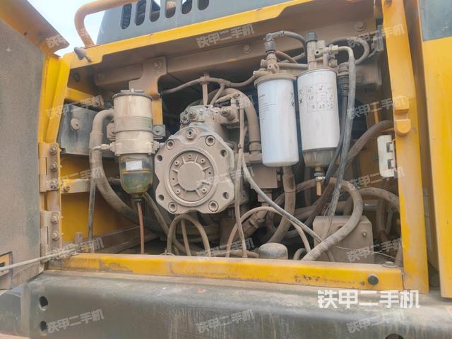 液壓泵斜45?左（大件艙室）