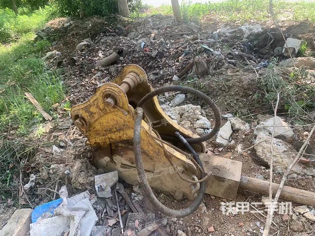 驾驶室整体（整机外观）