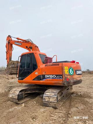 日照斗山DH150LC-7挖掘机实拍图片