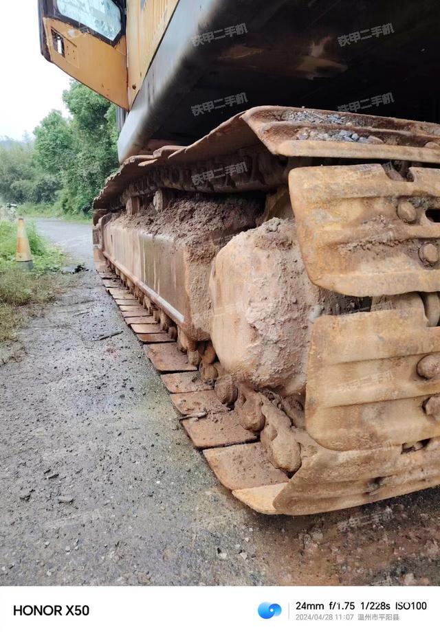 单侧履带整体（整机外观）