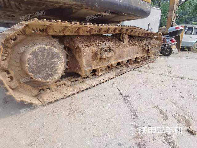 单侧履带整体（整机外观）