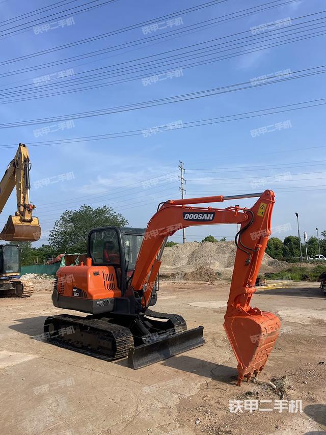 左后45（整機外觀）