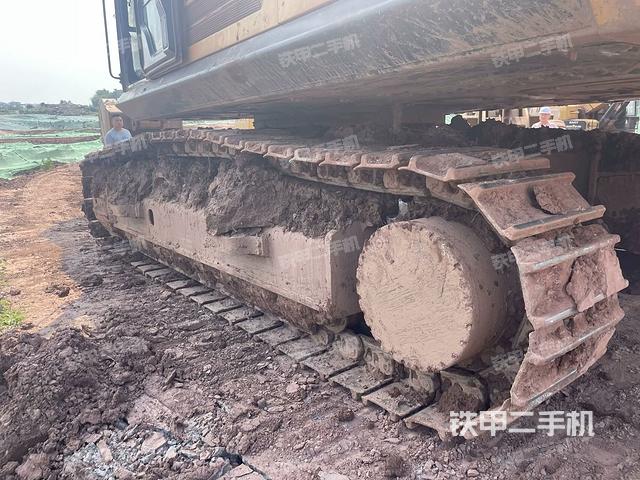 单侧履带整体（整机外观）