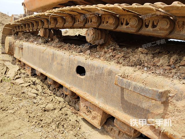 单侧履带整体（整机外观）