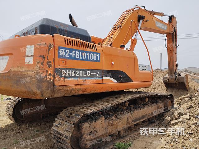 斗山DH300LC-7挖掘机