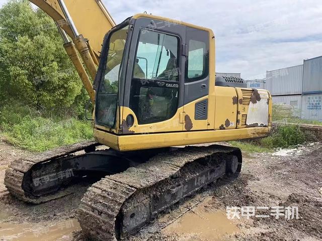 驾驶室整体（整机外观）