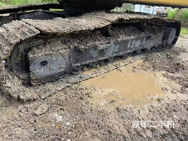 单侧履带整体（整机外观）