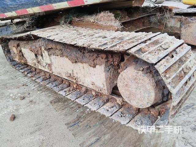 单侧履带整体（整机外观）