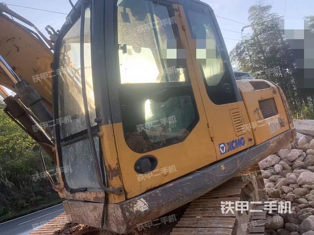 徐工XE135D挖掘機(jī)