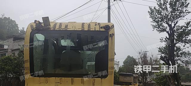 驾驶室顶部（整机外观）