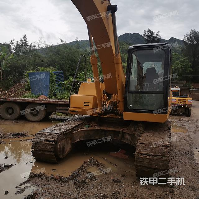 厦工XG822EL挖掘机