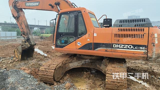 整机右后45°（整机外观）