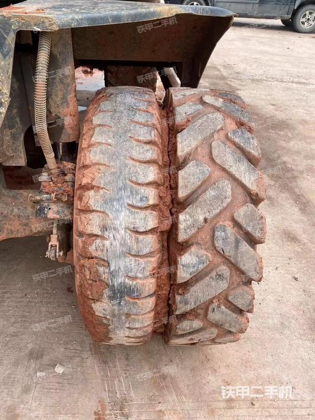 单侧履带整体（整机外观）