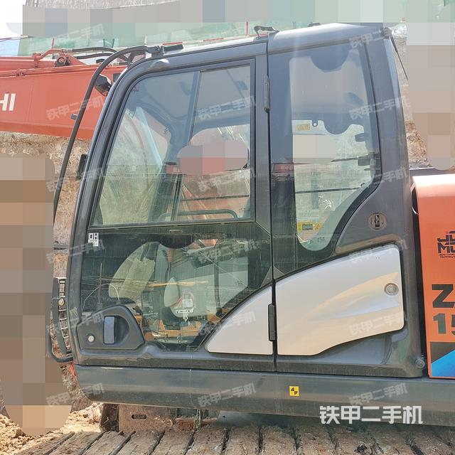 驾驶室整体（整机外观）