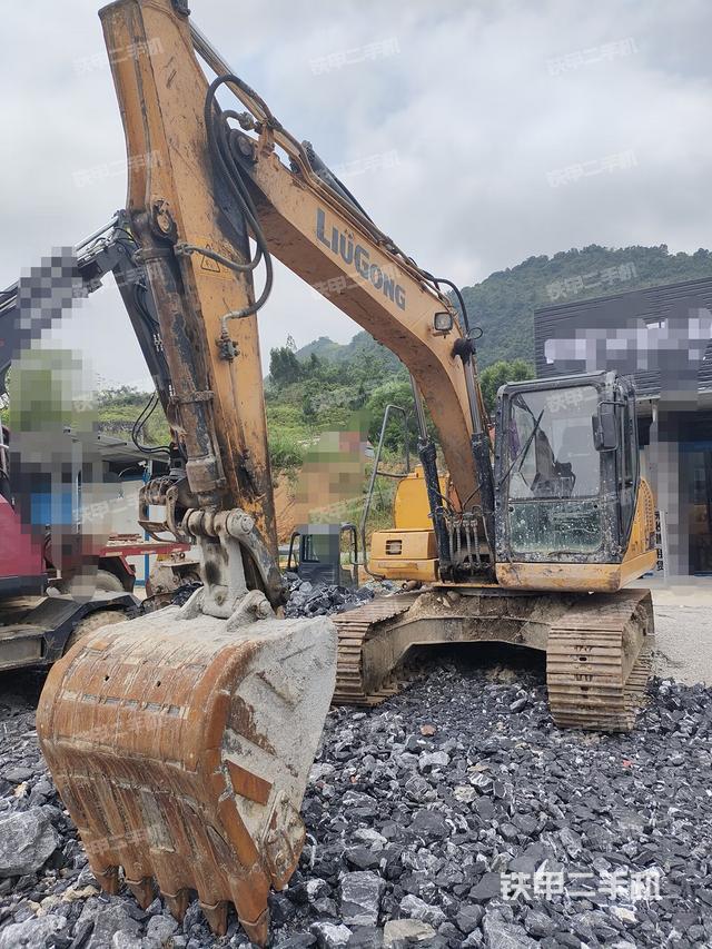 柳工CLG915E挖掘机