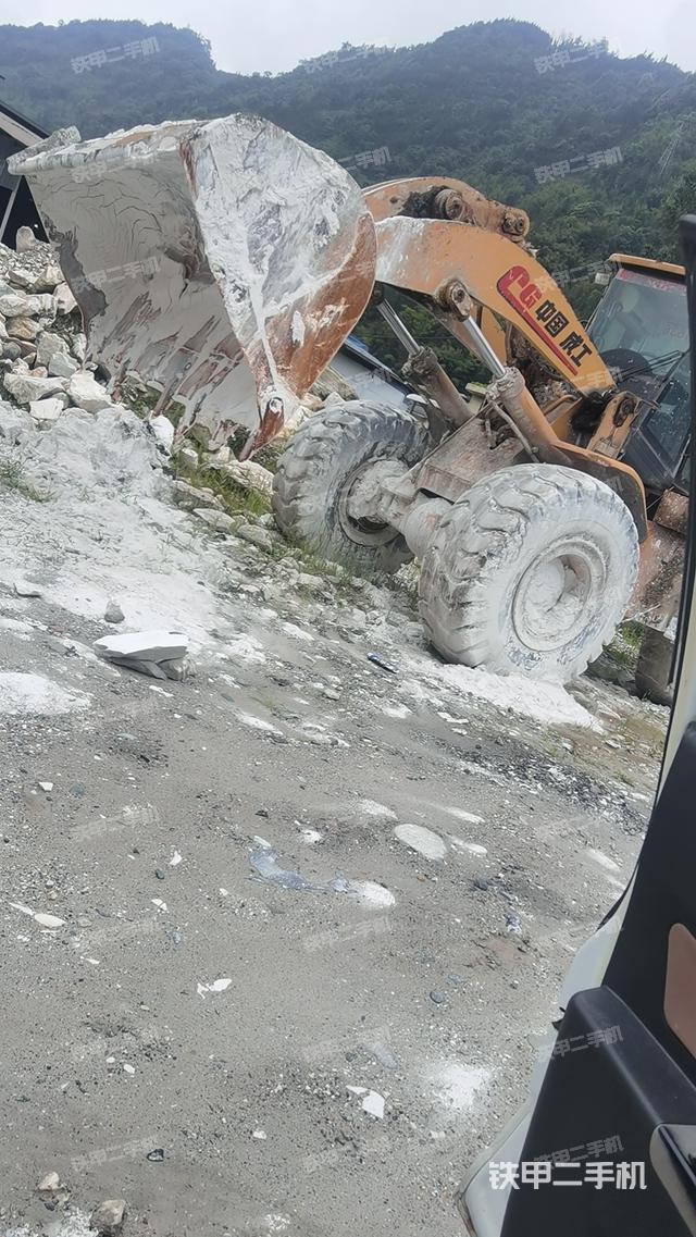 工作装置整体（整机外观及大件）