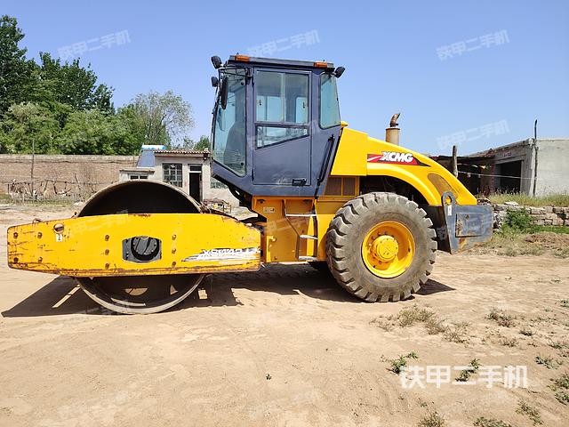 整机左侧（设备外观及核心部件）