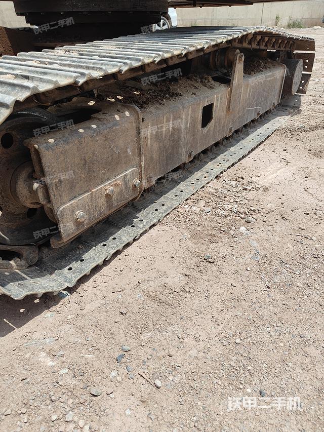 单侧履带整体（整机外观）