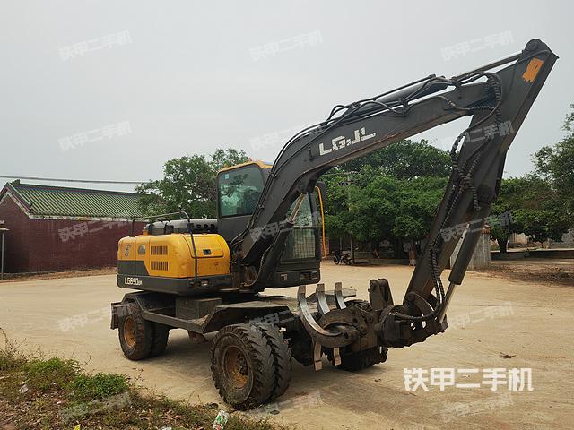 单侧履带整体（整机外观）