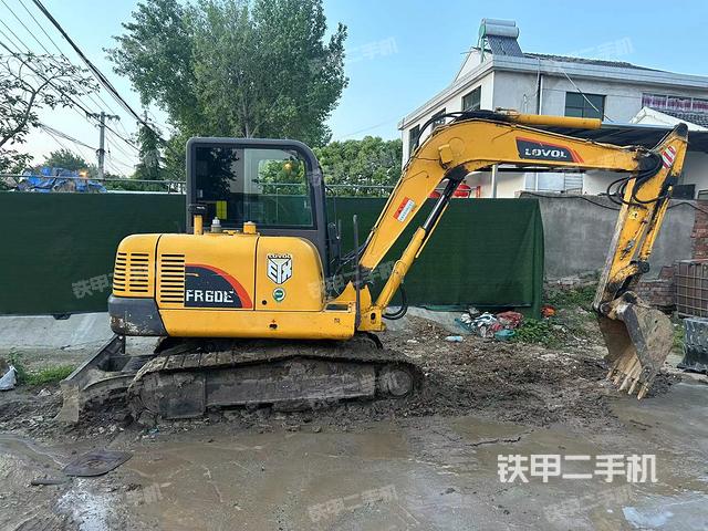 整机右后45°（整机外观）