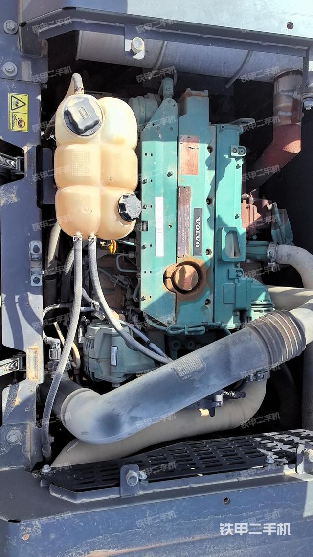 发动机整体俯视（整机外观）