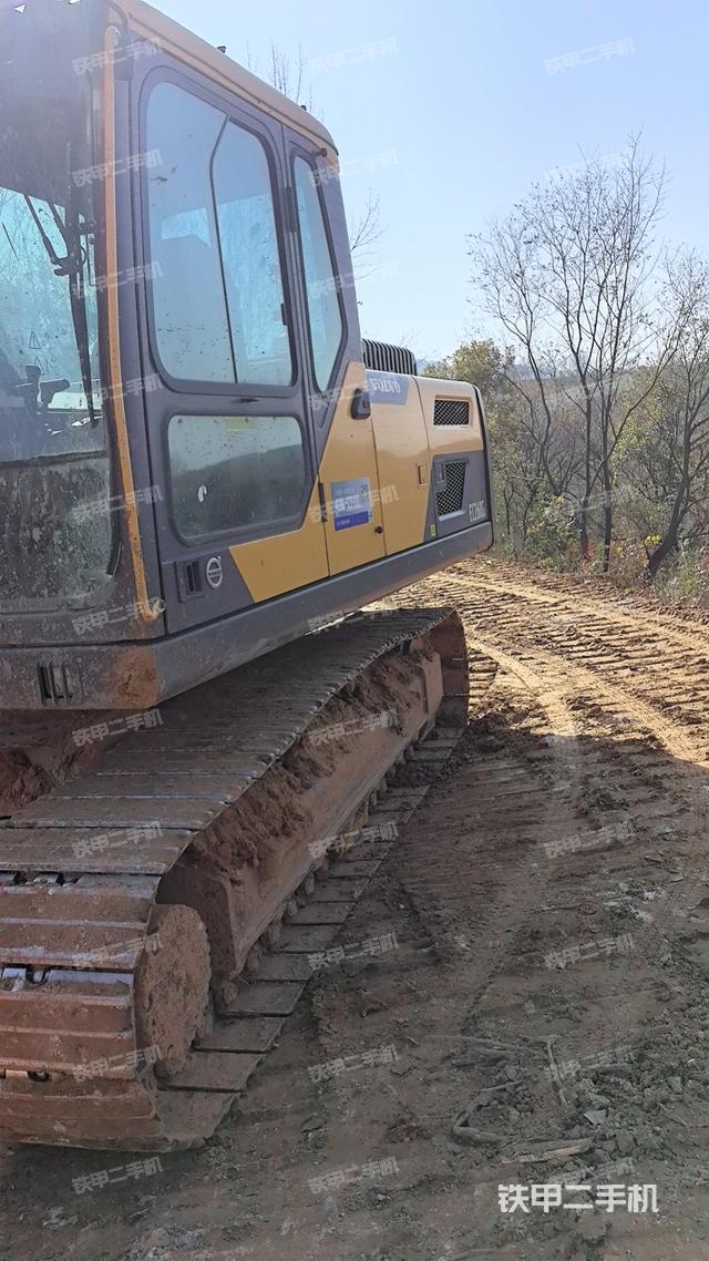 驾驶室整体（整机外观）