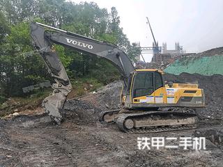延边沃尔沃EC250DL挖掘机实拍图片