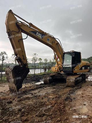 濮阳卡特彼勒320C挖掘机实拍图片