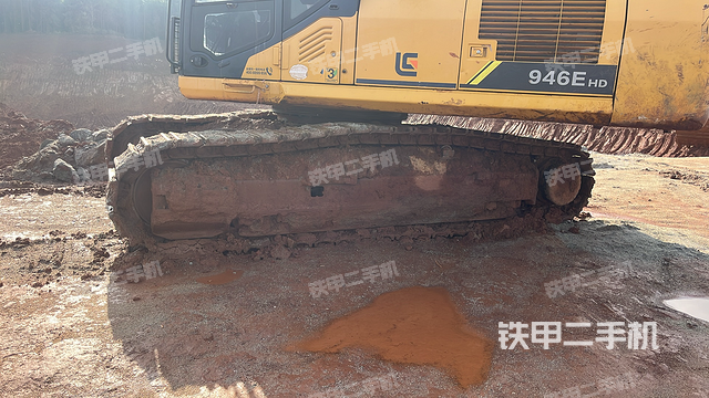 单侧履带整体（整机外观）