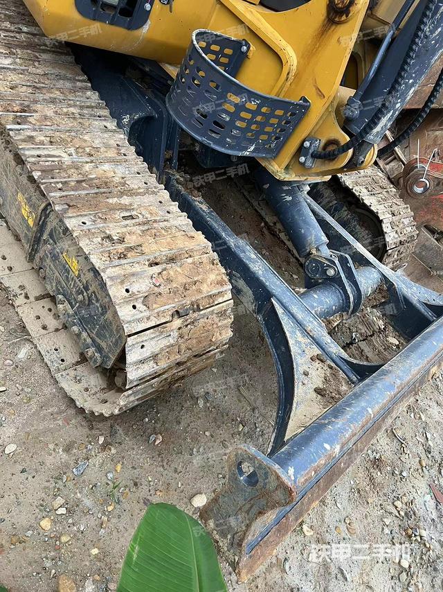 驾驶室整体（整机外观）