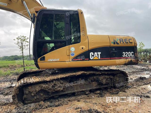 驾驶室整体（整机外观）