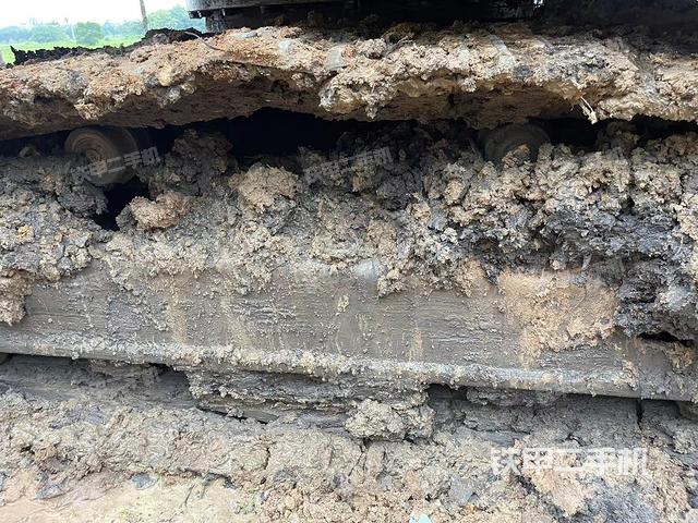 单侧履带整体（整机外观）