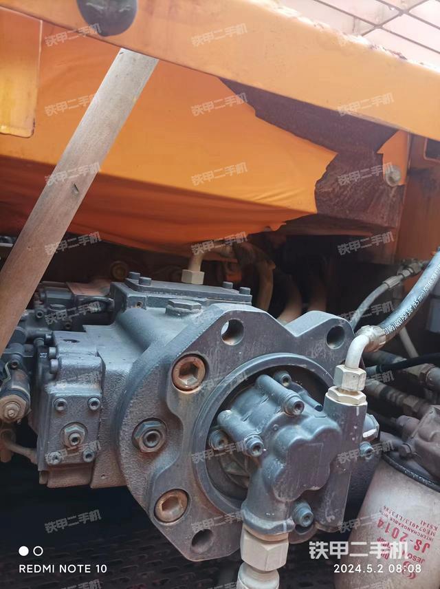 驾驶室顶部（整机外观）