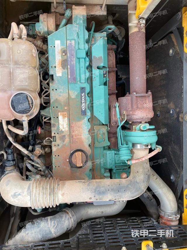 发动机整体俯视（整机外观）