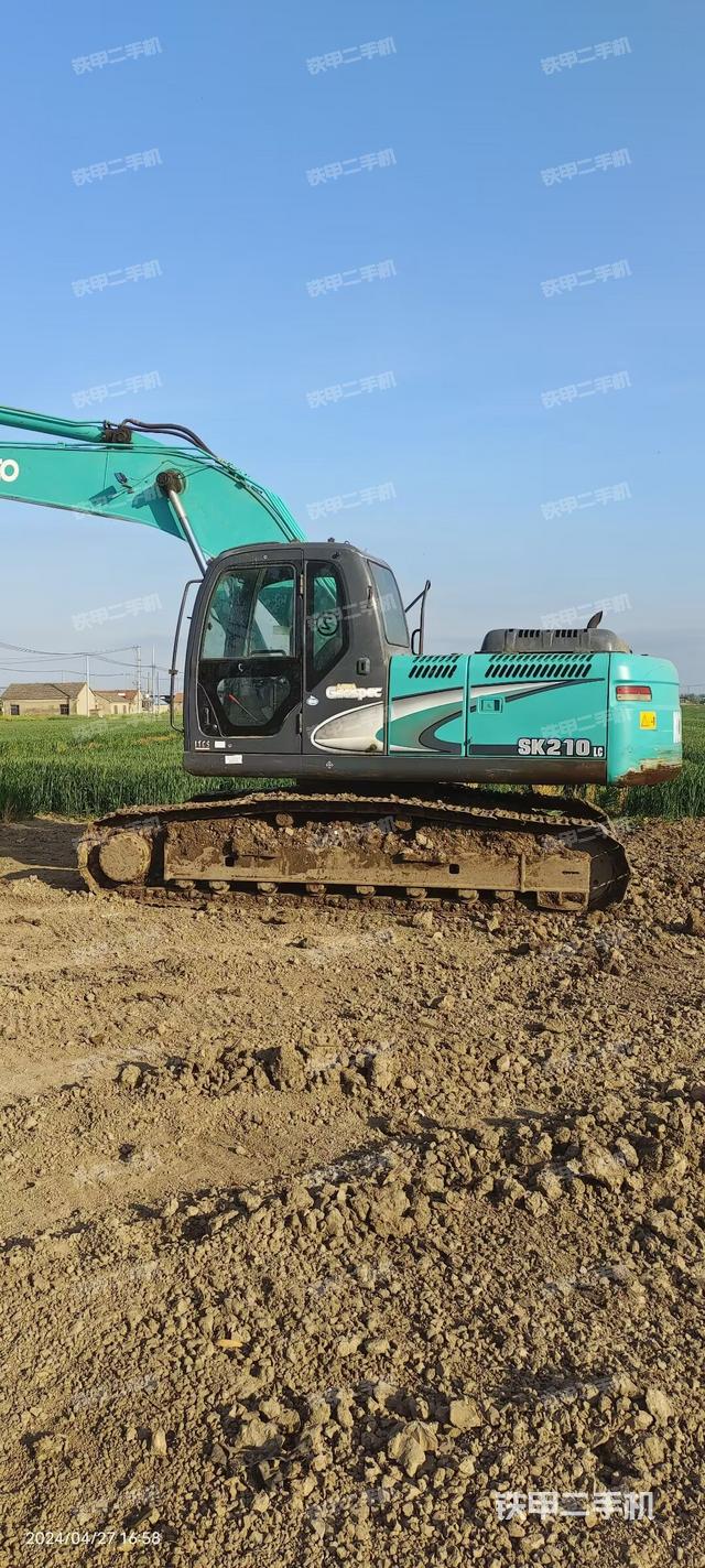 驾驶室整体（整机外观）