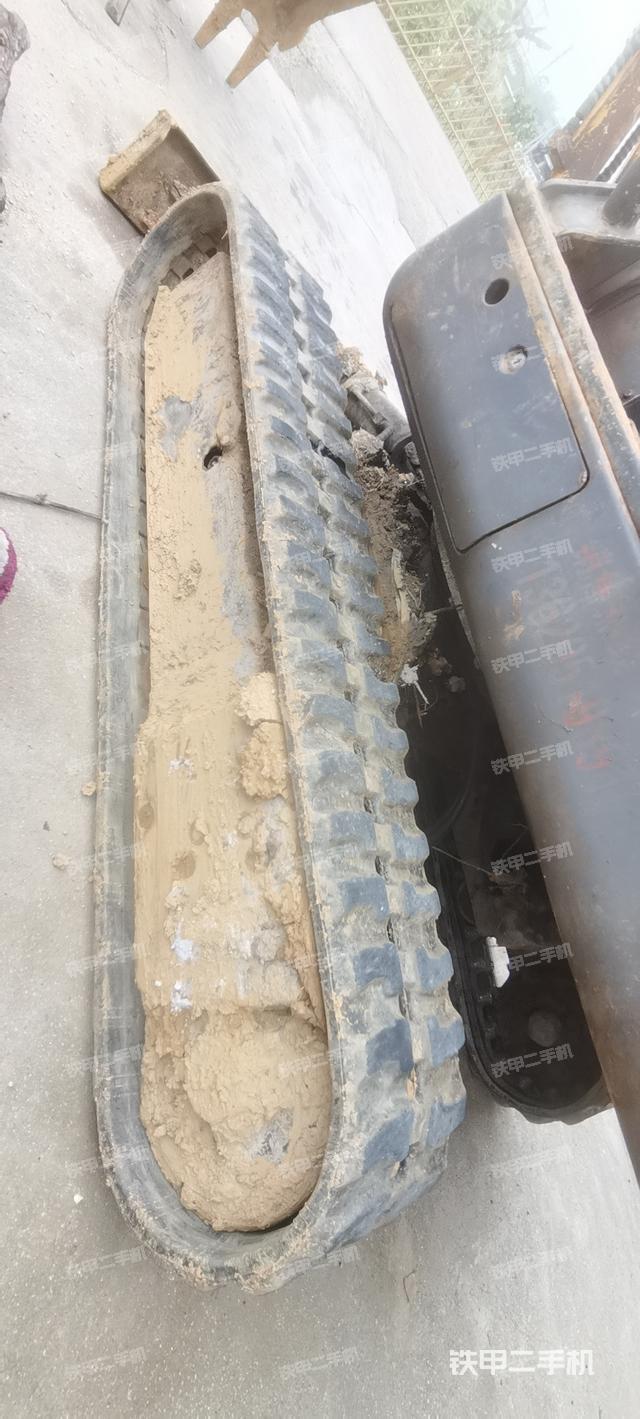 单侧履带整体（整机外观）