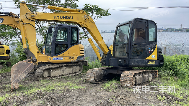 现代R60-7G挖掘机