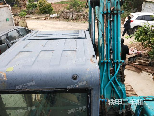 发动机室（上车部件）