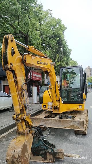 济南龙工CDM6060W挖掘机实拍图片