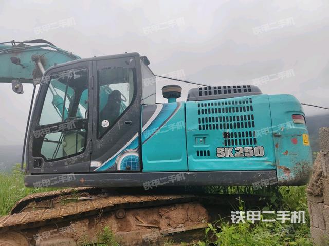 座椅后部（驾驶室部分）