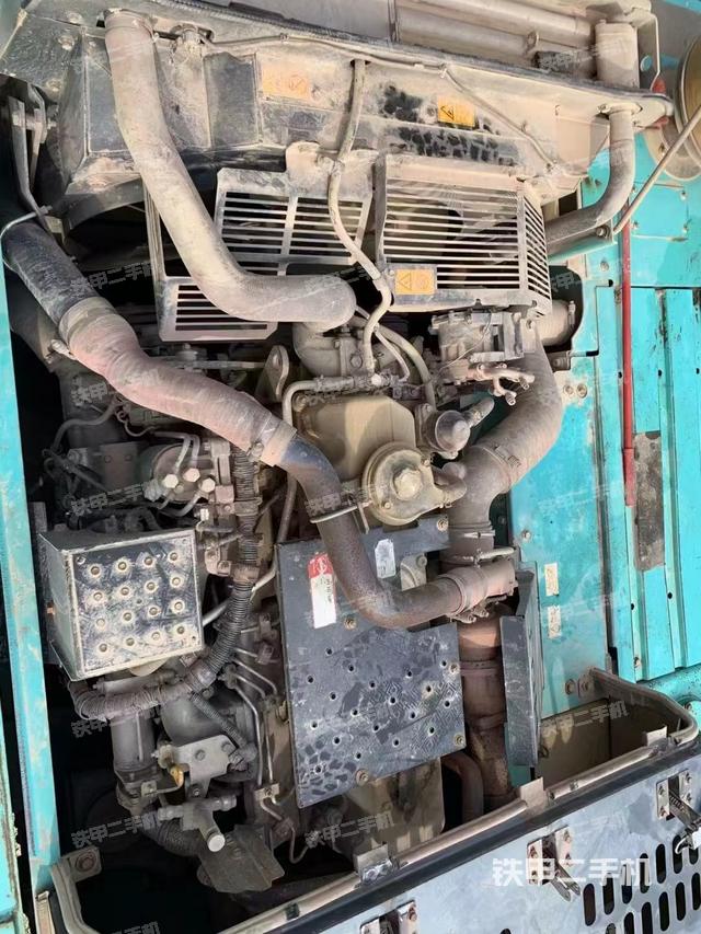 发动机整体俯视（整机外观）