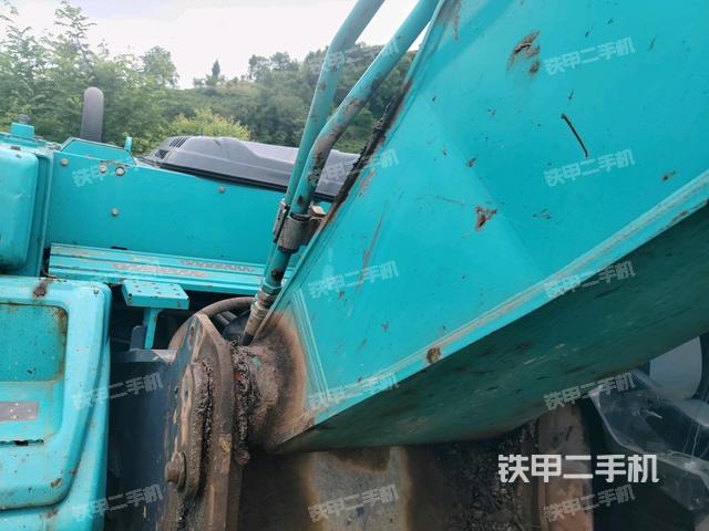 大臂根部 斜视（工作和回转装置）